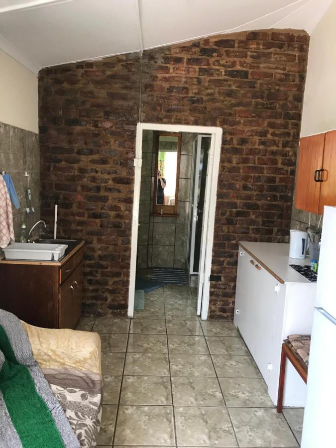 Appartamento Tranquility In Klein Karoo Oudtshoorn Esterno foto