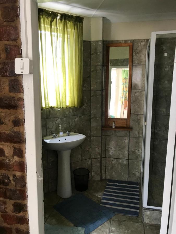 Appartamento Tranquility In Klein Karoo Oudtshoorn Esterno foto